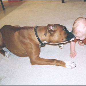 Deuce loves kissin babies