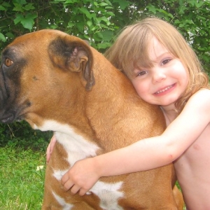 Sampson and the girl who never wears clothes!