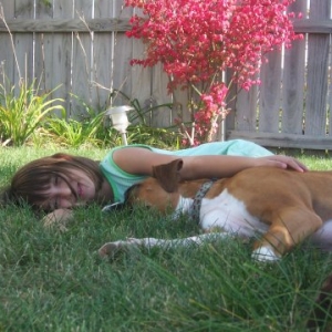 Odie_loves_Michaela