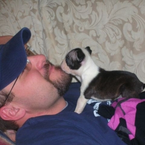 Annie Giving Kisses