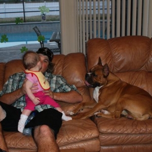 Hurley watching Justin with Skylyn