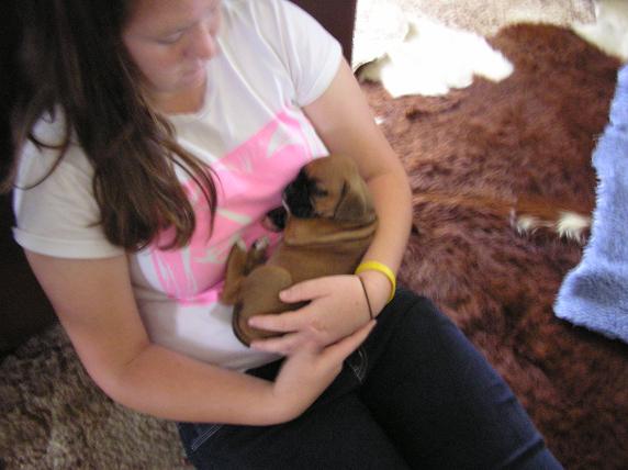Becc & Roxy @ 4 weeks