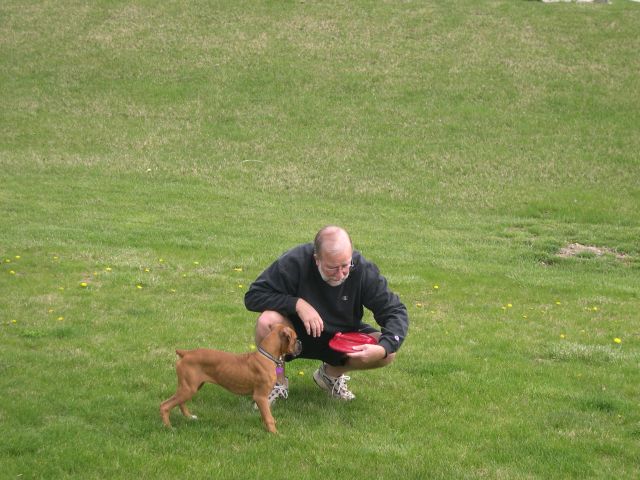 Grandpa teaching me how to play frisbee