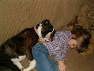 Lucy_and_Aly